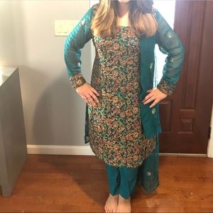Shalwar kameez anarkali